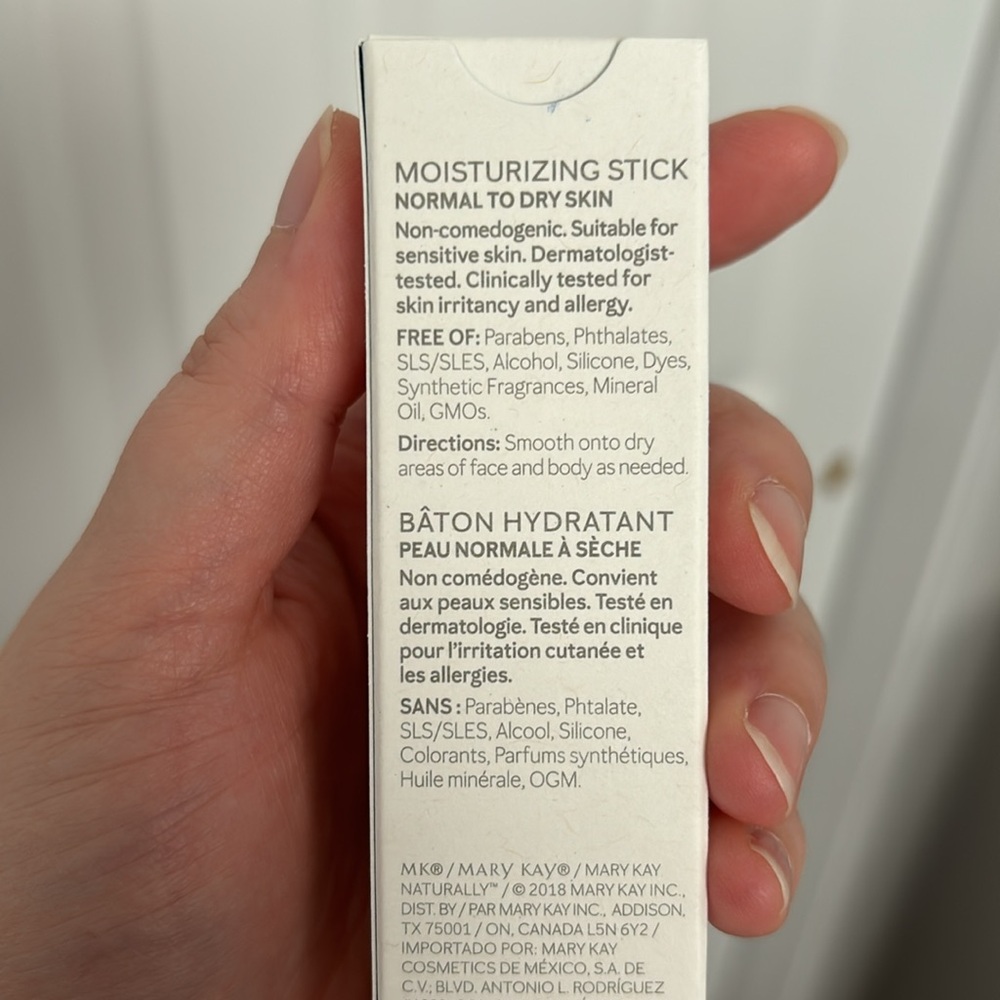 Mary Kay Naturally Moisturizing Stick - Picture 3 of 5